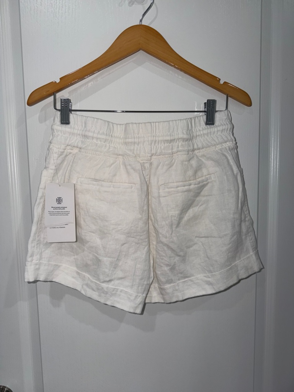 Athleta Cabo 100% lien 4” short NWT size 2 resort wear beach vacation - Picture 8 of 8
